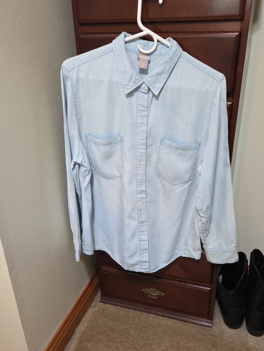 Chico's Light Blue Denim-Style Button-Down Shirt